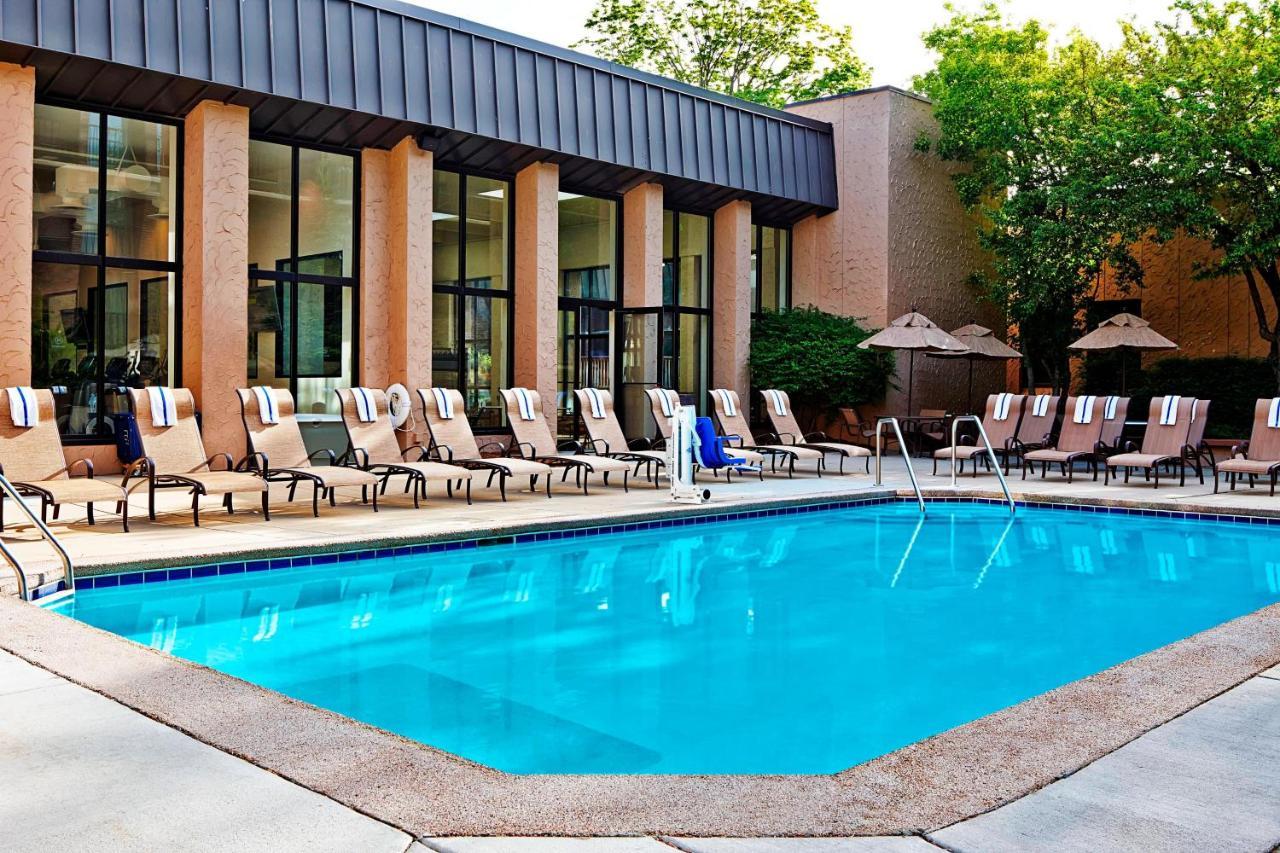 Hotel Sheraton Milwaukee 4*