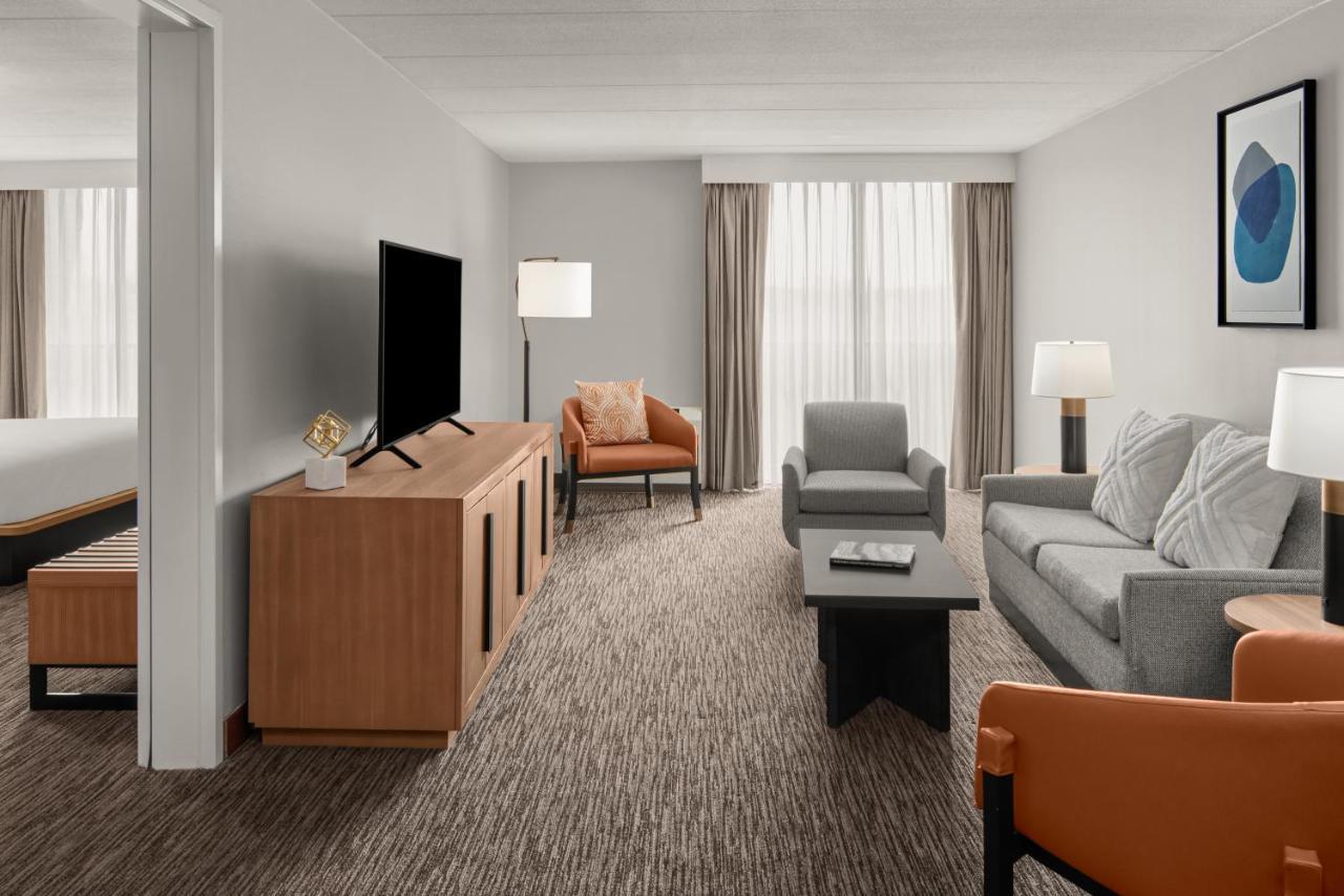 Hotel Sheraton Milwaukee 4*