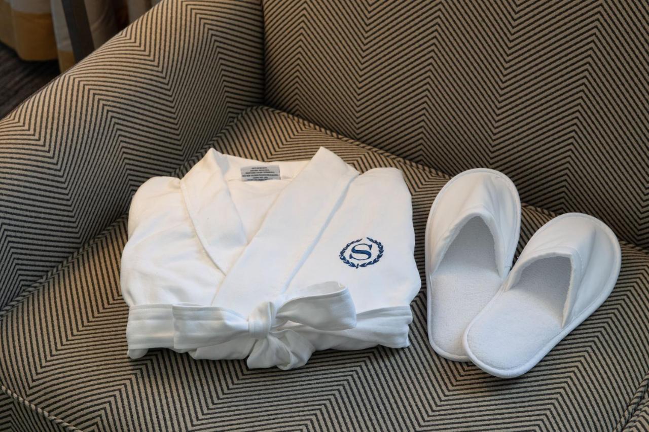 Hotel Sheraton Milwaukee 4*
