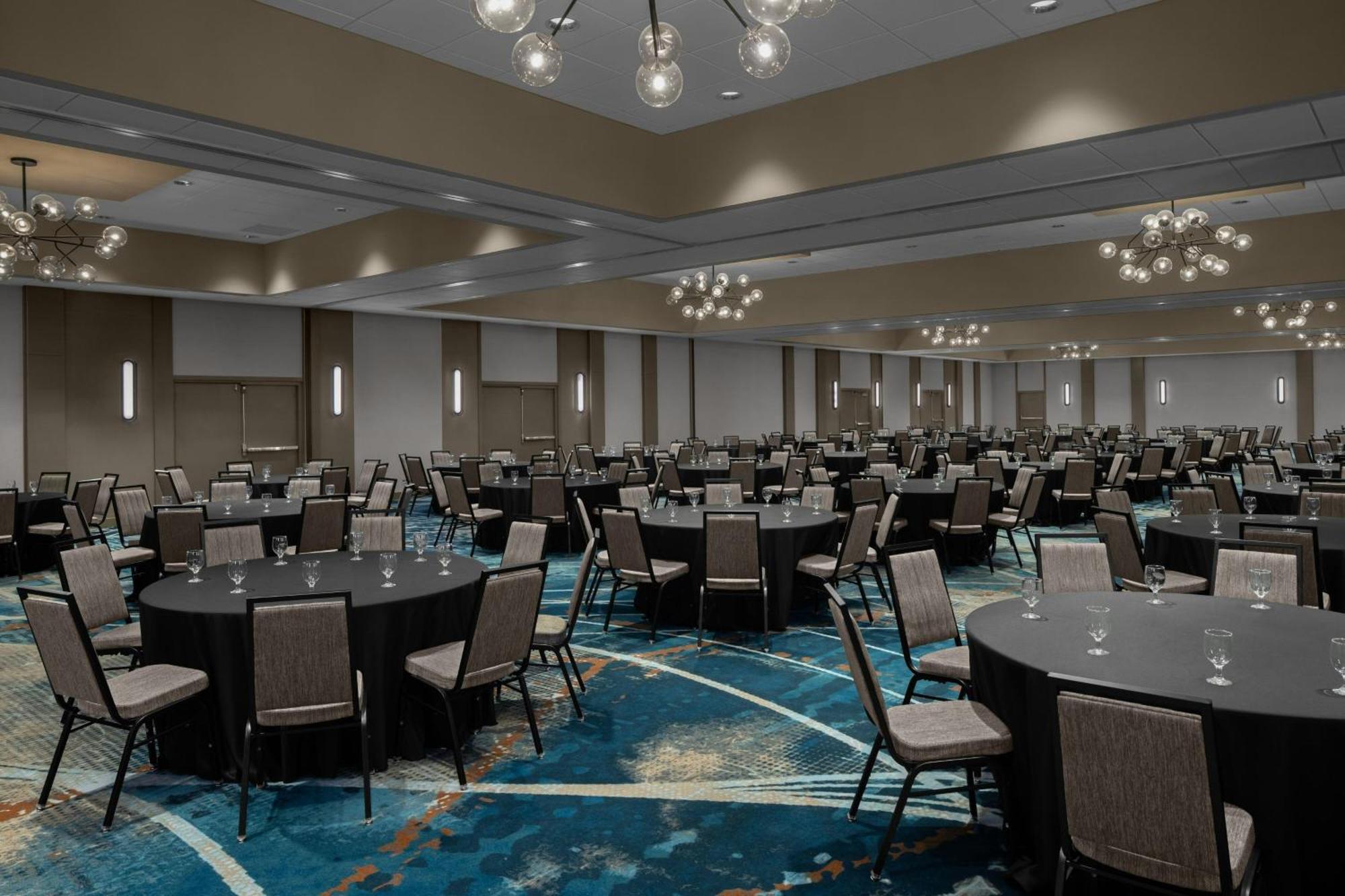 Sheraton Milwaukee 4*
