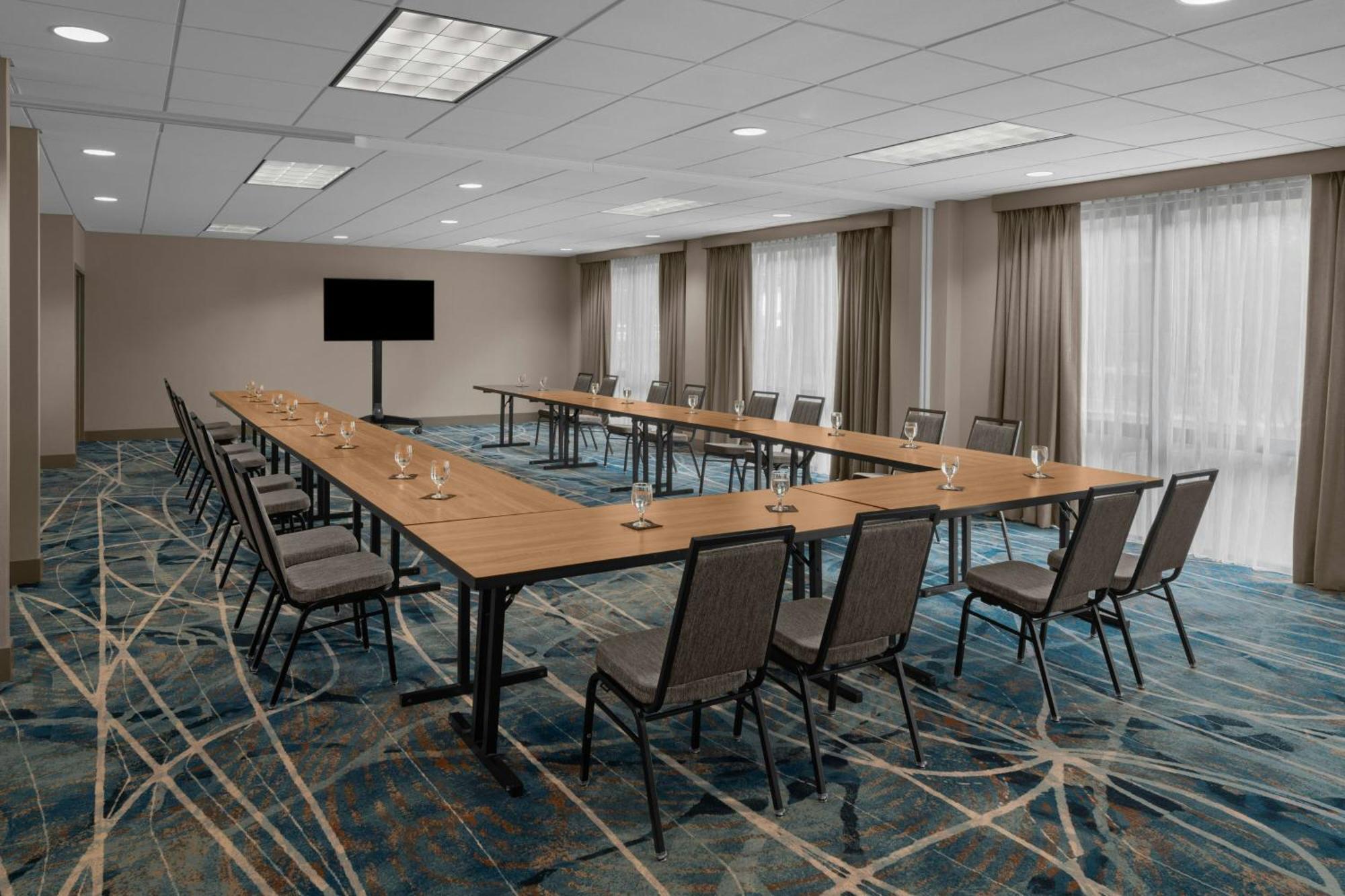 Sheraton Milwaukee Brookfield
