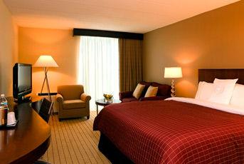 Sheraton Milwaukee Hotel 4*