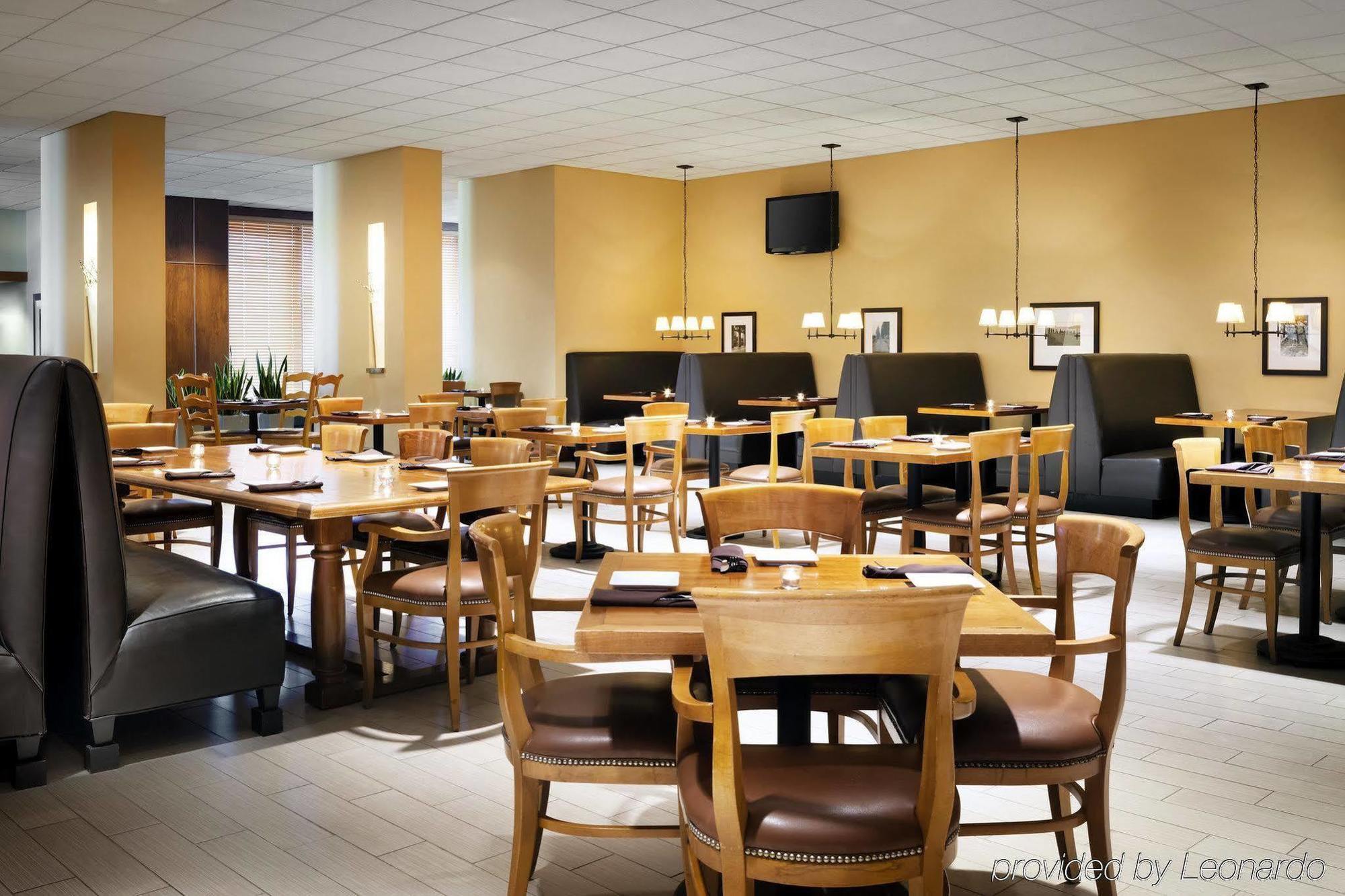 Hotel Sheraton Milwaukee 4*