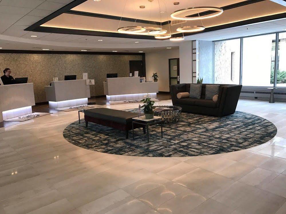 Sheraton Milwaukee Hotel