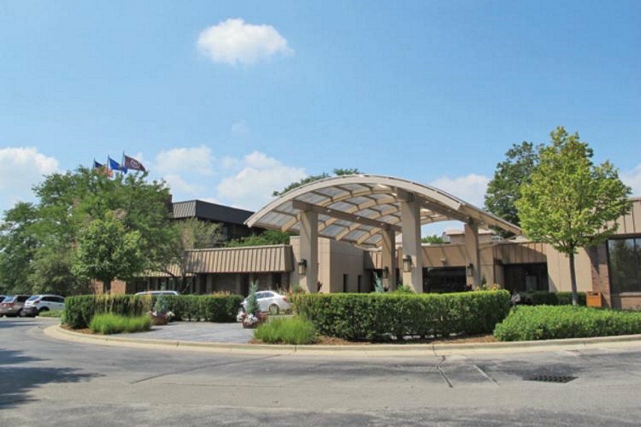 Sheraton Milwaukee Hotel Brookfield